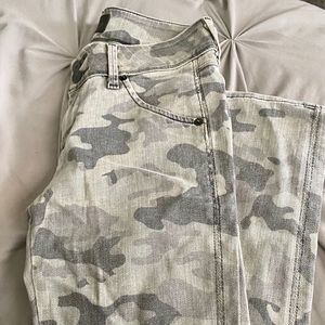 Hudson Camo Skinny Jeans☀︎︎